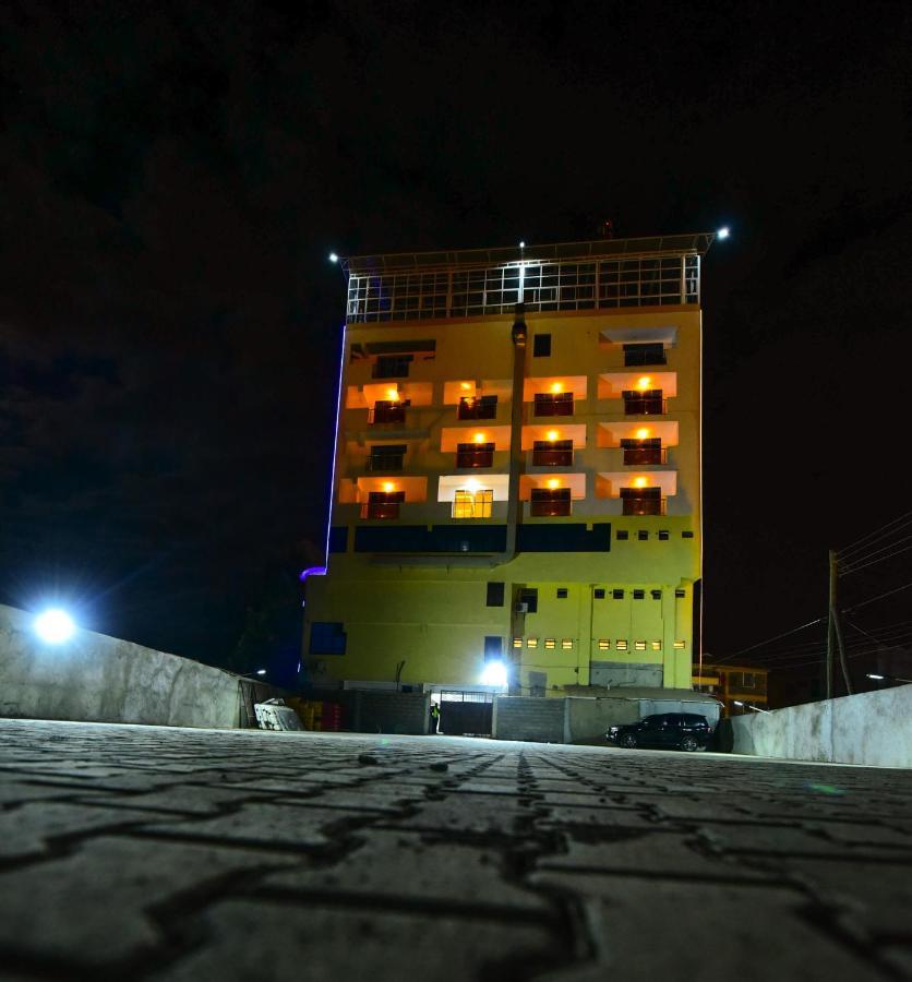 Deuts Four Seasons Hotel Nairobi Exterior foto